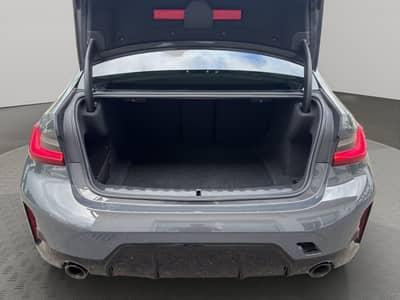 BMW 320d Lim. xDrive M Sport*STHZ*Shadow*H&K*LED*App — slika 16