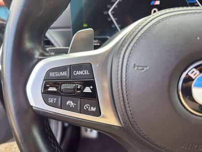 BMW 320d Lim. xDrive M Sport*STHZ*Shadow*H&K*LED*App — slika 17