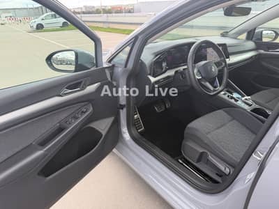 Volkswagen Golf 8 2.0 TDI ACTIVE*DSG*VIR*PAN*NAVI*HEAD-UP — slika 21