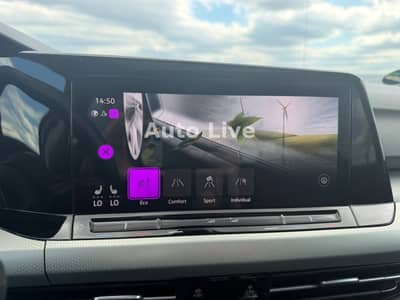 Volkswagen Golf 8 2.0 TDI ACTIVE*DSG*VIR*PAN*NAVI*HEAD-UP — slika 10