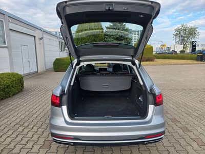 Audi A4 40 TDI S tronic"Matrix"Virtual"AHK"Masage"17Z — slika 5