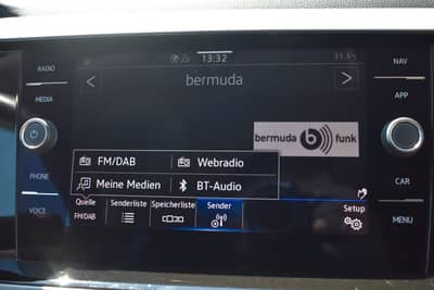 Volkswagen Polo VI Goal LED/Tempomat/Carplay/SHZ — slika 19