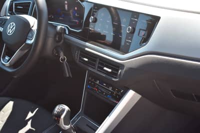 Volkswagen Polo VI Goal LED/Tempomat/Carplay/SHZ — slika 15