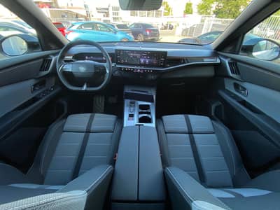 Opel Grandland 1.2 48V Mild-Hybrid 107 kW GS ACC/HuD — slika 12