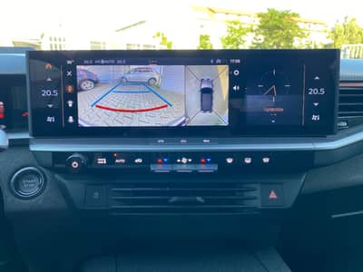 Opel Grandland 1.2 48V Mild-Hybrid 107 kW GS ACC/HuD — slika 10