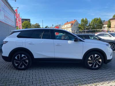 Opel Grandland 1.2 48V Mild-Hybrid 107 kW GS ACC/HuD — slika 16