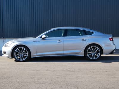 Audi A5 40 TDI Aut. SB Advanced LED CarPlay 360° 19" — slika 21