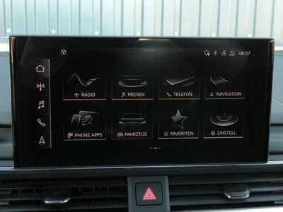 Audi A5 40 TDI Aut. SB Advanced LED CarPlay 360° 19" — slika 11