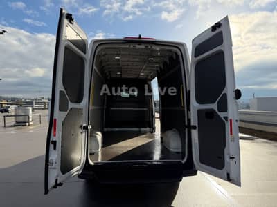 Volkswagen Crafter 35TDI*MAXI-HOCH-LANG*KLIMA*KAMERA*TEMPOM — slika 26