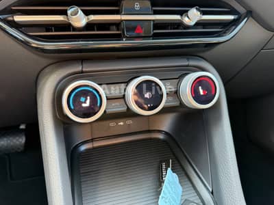 Skoda Kodiaq 2.0 TDI*4x4*7x SITZE*PANO*MATRIX*AHK*VOL! — slika 35