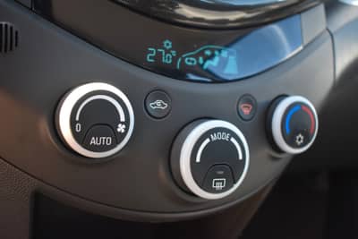 Chevrolet Spark LT PDC/KLIMA AUTO — slika 18
