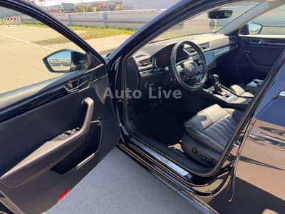 Skoda Superb 2.0 TDI DSG*L&K*VIR*PANO*MATRIX*AHK*360! — slika 29