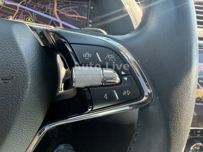 Skoda Superb 2.0 TDI DSG*L&K*VIR*PANO*MATRIX*AHK*360! — slika 25