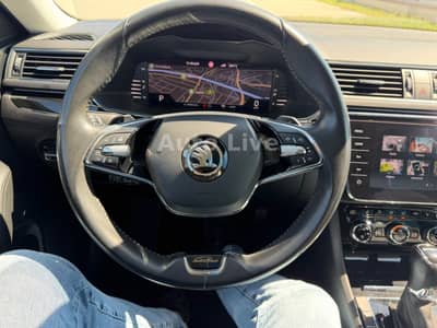 Skoda Superb 2.0 TDI DSG*L&K*VIR*PANO*MATRIX*AHK*360! — slika 26
