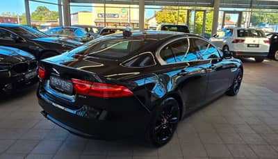 Jaguar XE Prestige — slika 8