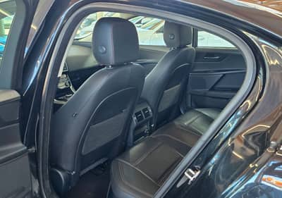 Jaguar XE Prestige — slika 22