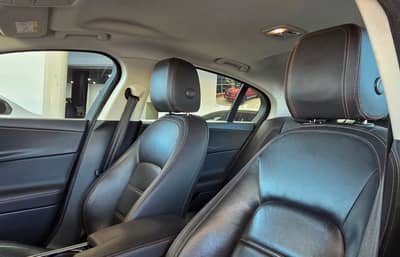 Jaguar XE Prestige — slika 15