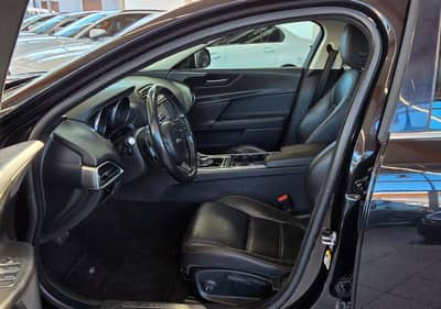 Jaguar XE Prestige — slika 14