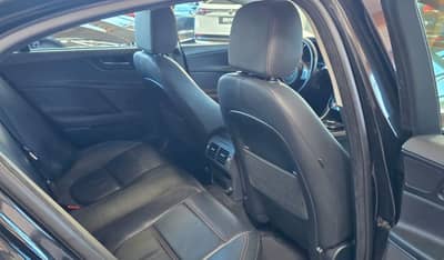 Jaguar XE Prestige — slika 25