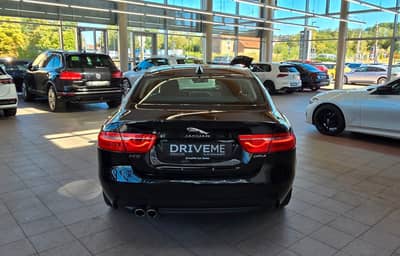 Jaguar XE Prestige — slika 9