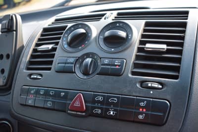 Mercedes-Benz Vito Kombi 115 CDI lang Klima/Tempomat/SHZ/AHK — slika 18
