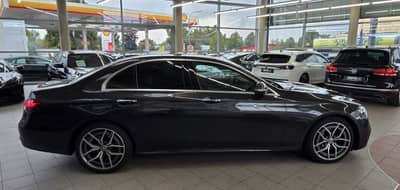 Mercedes-Benz E 220d 4Matic AMG-Line Virtual 360KAM — slika 5
