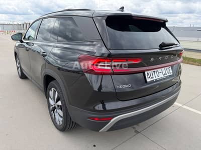 Skoda Kodiaq 2.0 TDI*4x4*7x SITZE*PANO*MATRIX*AHK*VOL! — slika 3