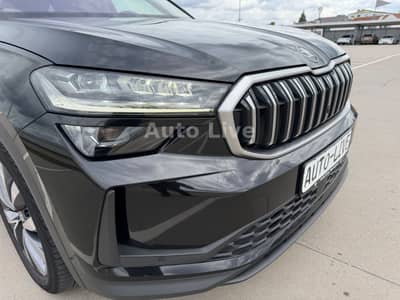 Skoda Kodiaq 2.0 TDI*4x4*7x SITZE*PANO*MATRIX*AHK*VOL! — slika 8