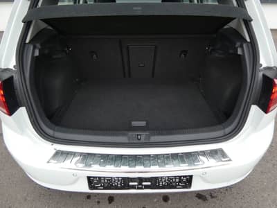 Volkswagen Golf 1.6 TDI Comfortlin Navi Klimaaut SHZ 2-Hand — slika 19