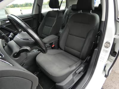 Volkswagen Golf 1.6 TDI Comfortlin Navi Klimaaut SHZ 2-Hand — slika 5