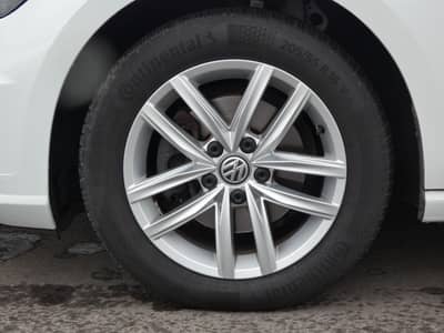 Volkswagen Golf 1.6 TDI Comfortlin Navi Klimaaut SHZ 2-Hand — slika 22