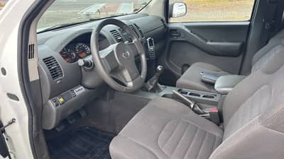 Nissan Navara Pickup King Cab XE 4X4 — slika 9