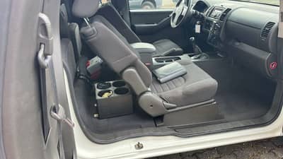 Nissan Navara Pickup King Cab XE 4X4 — slika 11