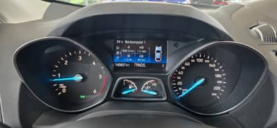 Ford Kuga Titanium — slika 18