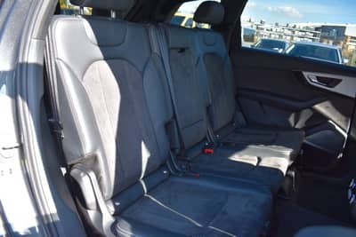 Audi Q7 50 TDI quattro S Line/PANO/Night/7 Sitz/B&O — slika 34