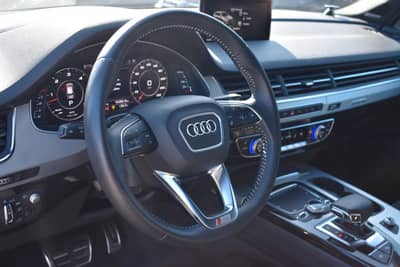 Audi Q7 50 TDI quattro S Line/PANO/Night/7 Sitz/B&O — slika 9