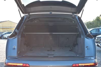 Audi Q7 50 TDI quattro S Line/PANO/Night/7 Sitz/B&O — slika 39