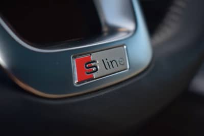 Audi Q7 50 TDI quattro S Line/PANO/Night/7 Sitz/B&O — slika 22