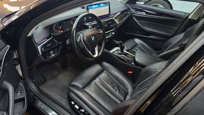 BMW 520 Touring*1-Hand*xD* Line*Leder*Head-UP*Keyles — slika 8