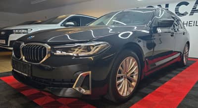 BMW 520 Touring*1-Hand*xD* Line*Leder*Head-UP*Keyles — slika 1