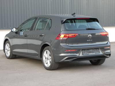Volkswagen Golf 2.0 TDI LIFE 1-Hand LED Navi ACC CarPlay — slika 26