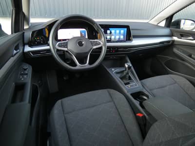 Volkswagen Golf 2.0 TDI LIFE 1-Hand LED Navi ACC CarPlay — slika 3