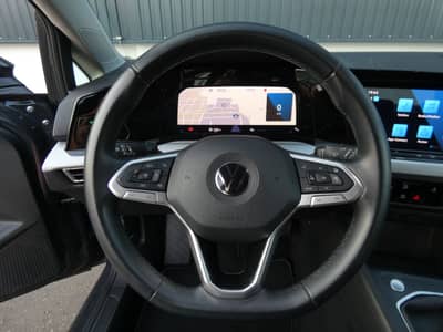 Volkswagen Golf 2.0 TDI LIFE 1-Hand LED Navi ACC CarPlay — slika 15