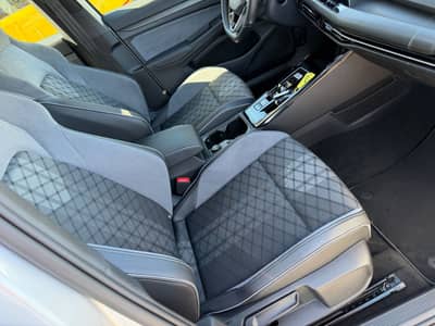 Volkswagen Golf VIII Variant R-Line — slika 9