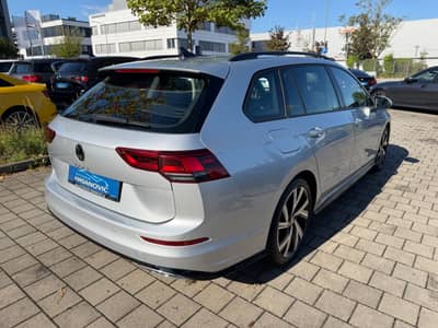 Volkswagen Golf VIII Variant R-Line — slika 8