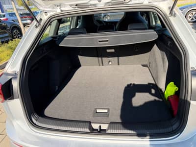Volkswagen Golf VIII Variant R-Line — slika 12