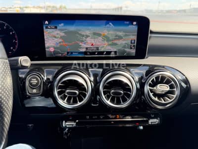 Mercedes-Benz CLA 250*4M*AMG-LINE*WIDESCREEN*LEDER*KAMERA*LED* — slika 11