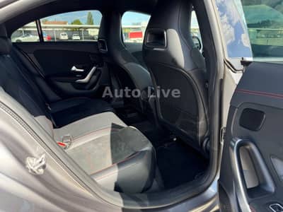 Mercedes-Benz CLA 250*4M*AMG-LINE*WIDESCREEN*LEDER*KAMERA*LED* — slika 32