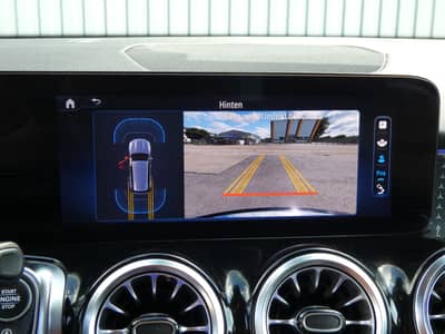 Mercedes-Benz GLB 200 d DCT Leder PANO Distronic Navi AHK WIDE — slika 10