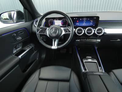 Mercedes-Benz GLB 200 d DCT Leder PANO Distronic Navi AHK WIDE — slika 4